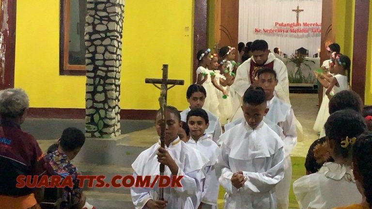 Natal Bukan Soal Dekorasi