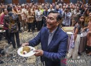 Sepekan, kondisi Luhut Binsar Pandjaitan hingga perombakan kabinet