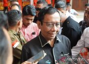 Hoaks! Mahfud MD mengaku dibayar Prabowo Rp800 miliar untuk jadi Cawapresnya