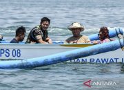 Prabowo serahkan 10 perahu motor tunaikan janji ke nelayan Pangandaran