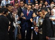 Politik sepekan, KTT AIS Forum hingga Projo dukung Prabowo