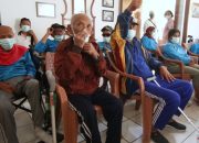 Relawan kenalkan sosok Ganjar lewat bakti sosial di panti jompo