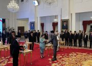 Presiden Jokowi anugerahkan gelar pahlawan nasional kepada enam tokoh