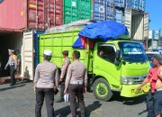 Polda Maluku kawal pengiriman kotak suara ke KPU MBD