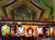 Prabowo contoh Jokowi soal politik hingga aksi bagi-bagi kaos