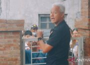 Ganjar rehat sejenak mengenang masa kecil di rumah Karanganyar