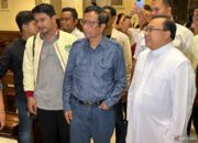 Mahfud kunjungi Gereja Katolik Santa Maria Tak Bercela di Surabaya