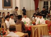 Airlangga-Prabowo satu meja dengan Presiden-Wapres saat buka bersama