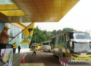 Golkar berangkatkan ratusan pemudik gratis