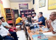 Polres Situbondo mengamankan dua orang terduga calo tiket kapal feri