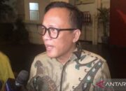 Jokowi dan relawan bahas rekonsiliasi pasca-pilpres saat buka bersama