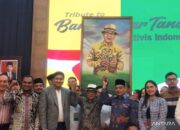 Akbar Tanjung dianugerahi penghargaan maestro aktivis nasional