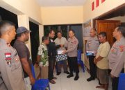 Dirbinmas Polda NTT Tinjau Pos Satkamling di Wetabua, Serahkan Sarana Pendukung Keamanan Lingkungan