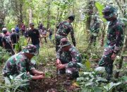 Peringati HPN, Koramil 1612-01/Ruteng Gandeng Pelajar Tanam Pohon di Mata Air Wae Poong