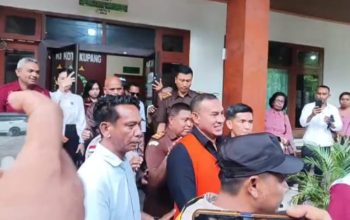 Tersandung Kasus Terlantarkan Anak dan Istri, Anggota DPRD Mokris Lay Terancam 5 Tahun Penjara