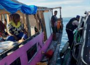 Sat Polairud Polres Alor Bantu Evakuasi KM Atambua Jaya di Perairan Pantar