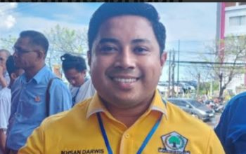 Muhammad Ikhsan Darwis, Anggota DPRD Partai Golkar Tampung Keluhan Drainase Mampet dan Jalan Rusak, Saat Reses Di Pesisir Oesapa