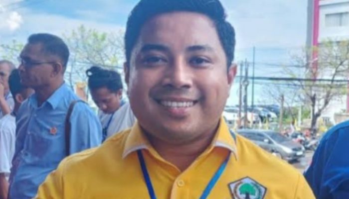 Muhammad Ikhsan Darwis, Anggota DPRD Partai Golkar Tampung Keluhan Drainase Mampet dan Jalan Rusak, Saat Reses Di Pesisir Oesapa