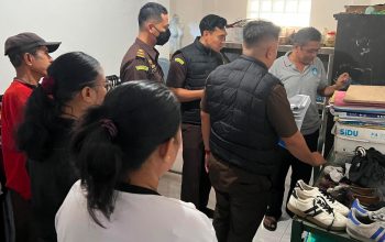 Digeledah 8 Jam, Jaksa Sita Dokumen dan Laptop di Kantor Disdikbud Ende atas Dugaan Korupsi