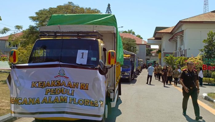 Kejati NTT Salurkan Rp640 Juta Bantuan Gempa Flores, Ada Sembako Hingga Uang Tunai