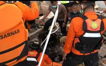 Pasca Gempa M7,7, Polres Sikka Bergerak Cepat Tangani Dampak dan Evakuasi Korban