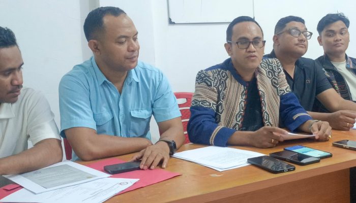 Kuasa Hukum Bildad Thonak Balik Tuduh Izhak Rihi Dugaan Suap Oknum Pegawai MA Rp 850 Juta